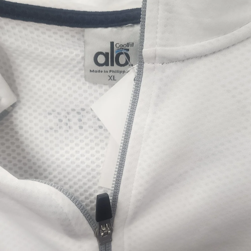 Alo Yoga White and Gray Long Sleeve Top - Picture 5 of 5
